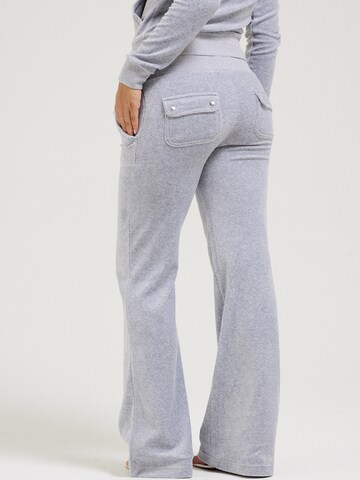 Wide leg Pantaloni sportivi di Juicy Couture in grigio