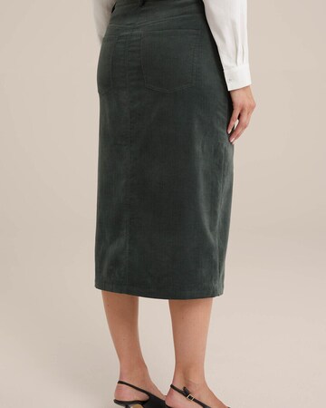WE Fashion Skirt in Green