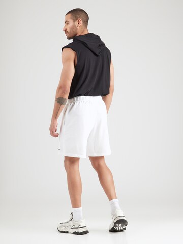 Champion Authentic Athletic Apparel - regular Pantalón en blanco