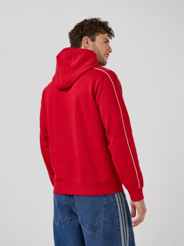 FC BAYERN MÜNCHEN Hoodie 'Essentials' in Rot