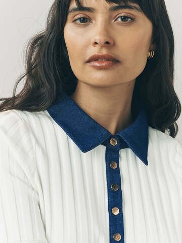 Next Пуловер в бежово