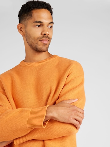 WEEKDAY Sweater 'Cypher' in Orange