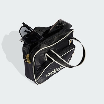 ADIDAS ORIGINALS Handtasche 'Airliner' in Schwarz