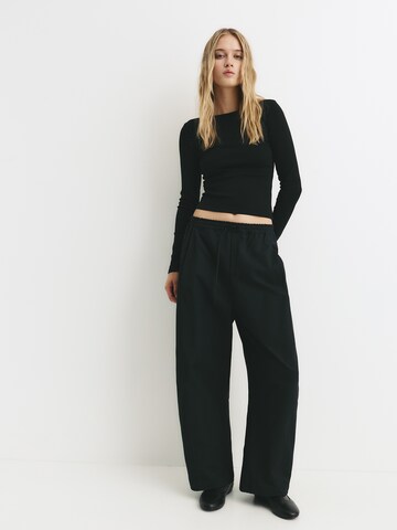 Pull&Bear Majica | črna barva