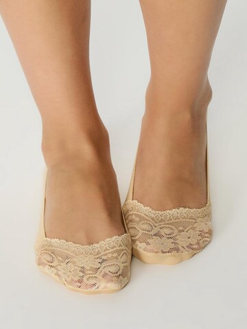Chaussettes de sport C&City en beige : devant