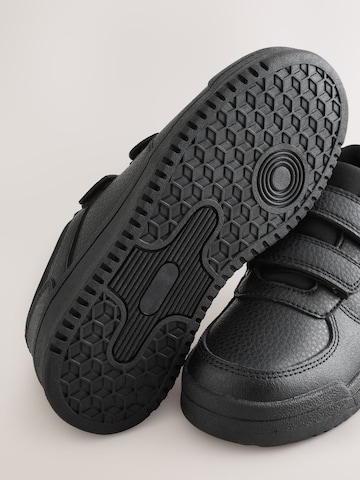 Next Кроссовки в Черный