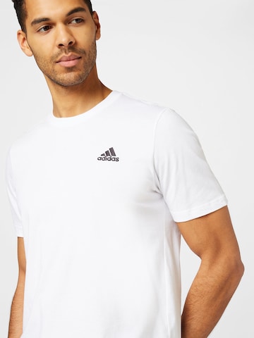 ADIDAS SPORTSWEAR Функциональная футболка 'Essentials' в Белый