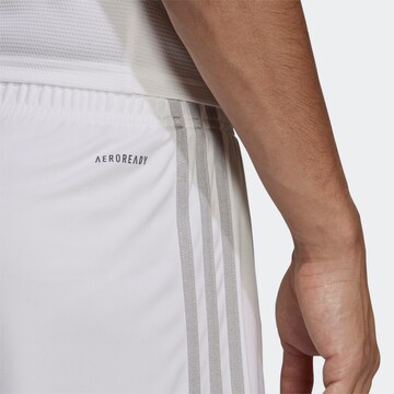 ADIDAS PERFORMANCE Regular Shorts 'Ajax' in Weiß