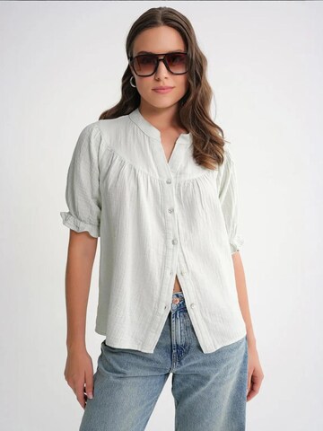 Camicia da donna di MixRay in verde: frontale