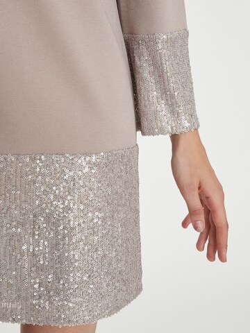 Robe de cocktail 'Tadona' Ana Alcazar en gris