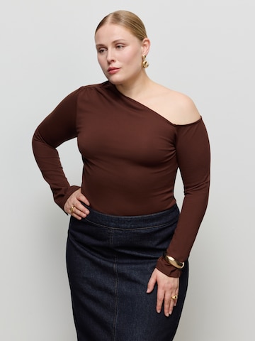 CITA MAASS Shirt in Brown: front
