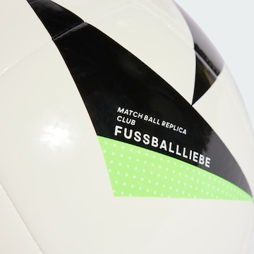 ADIDAS PERFORMANCE Ball in White