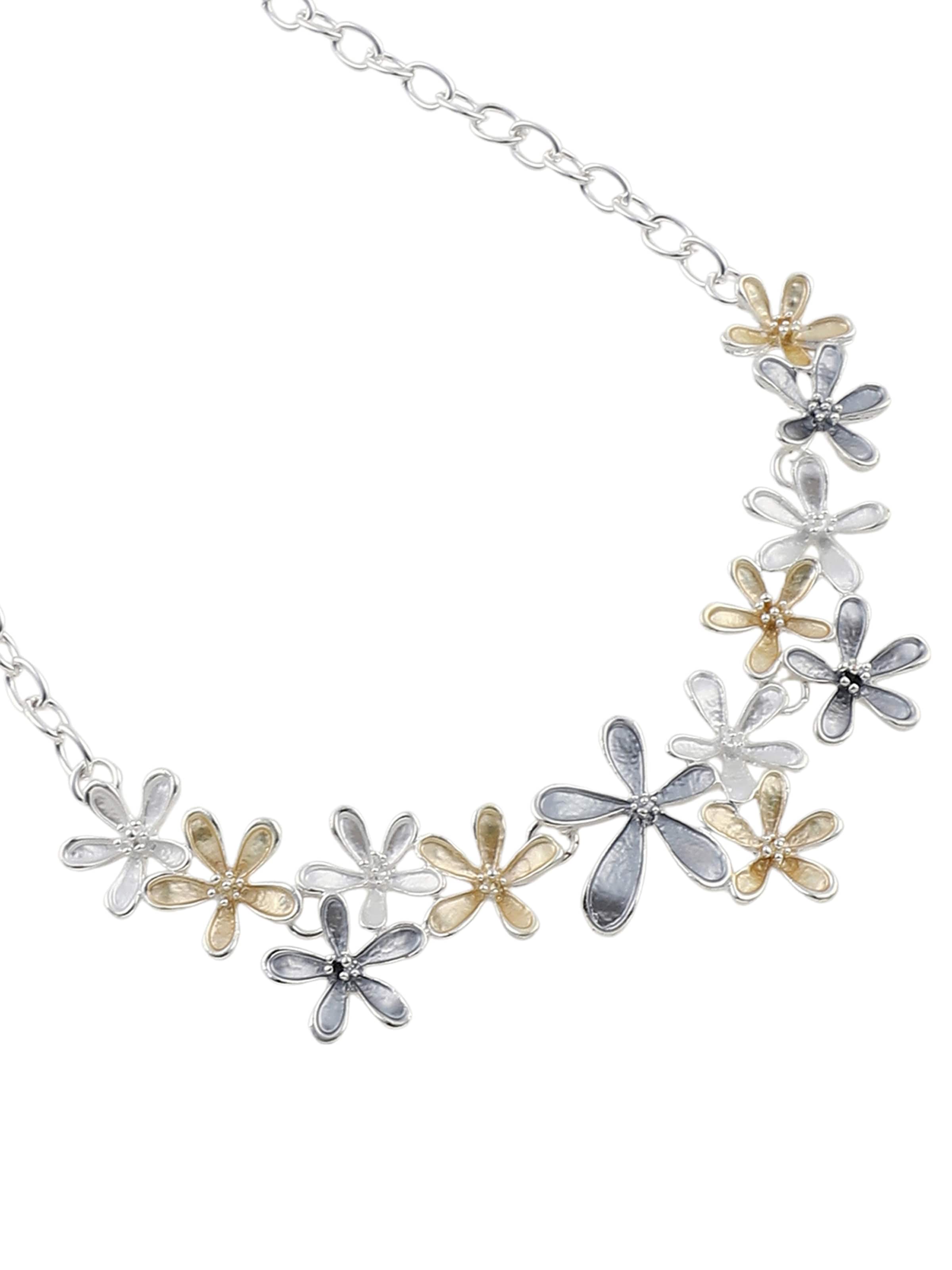 Lanțuri 'Stacey' de la SOHI pe argintiu