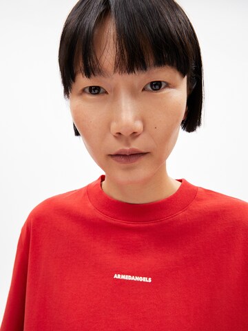 T-shirt 'Tarjaa' ARMEDANGELS en rouge : devant