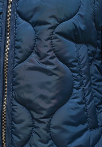 MUSTANG Between-Season Jacket in Blue