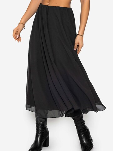 SASSYCLASSY Rock in Schwarz