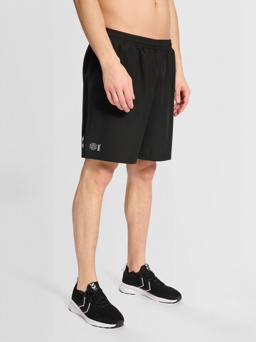 Hummel Regular Sportshorts in Schwarz