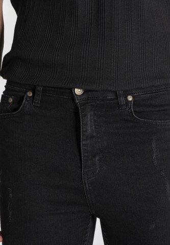 Gianni Kavanagh Regular Jeans in Black