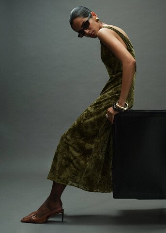 MANGO Kleid in Grün