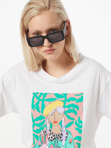 T-shirt Monki en blanc