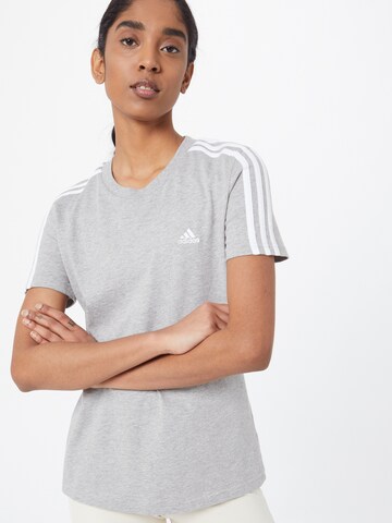 T-shirt 'Essentials' ADIDAS SPORTSWEAR en gris : devant