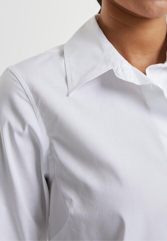 Urban Classics - Blusa en blanco
