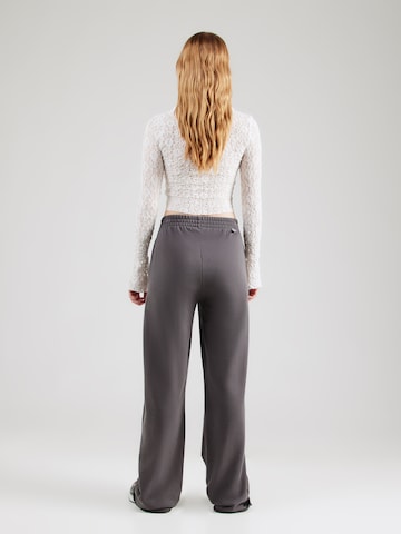Loosefit Pantaloni di Karo Kauer in grigio