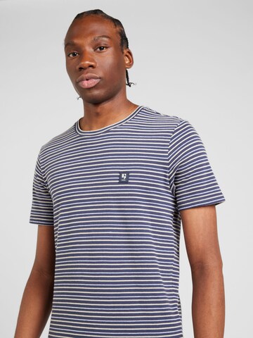 Tricou de la GARCIA pe albastru