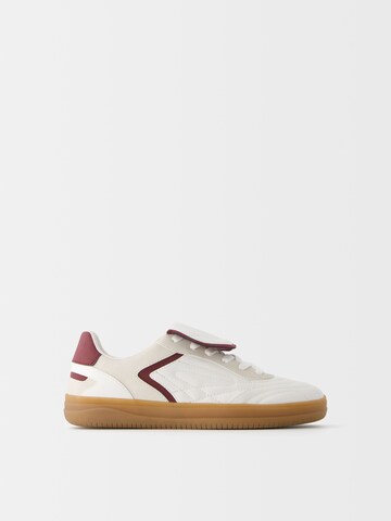 Sneaker bassa di Bershka in bianco