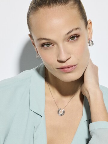 Luxenter Kette 'Dragi' in Silber