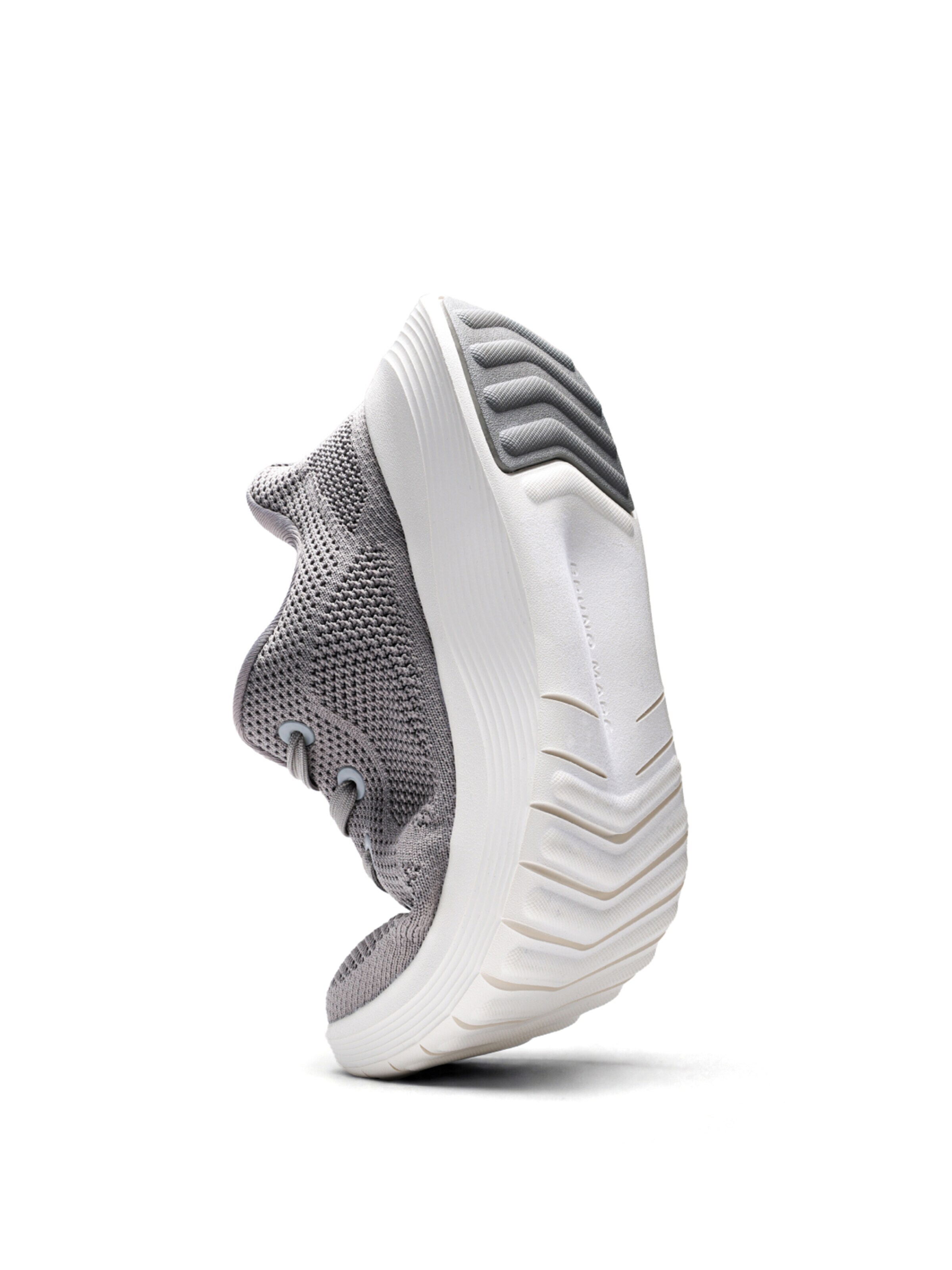 Scarpa stringata sportiva di Bruno Marc in grigio