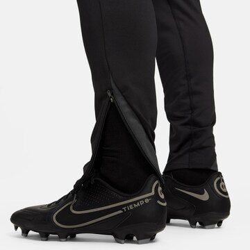 NIKE Слим Спортивные штаны 'Strike' в Черный
