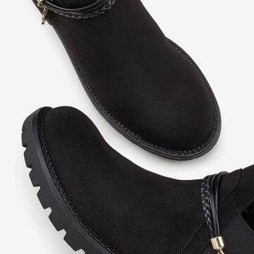 LASCANA - Botas Chelsea en negro