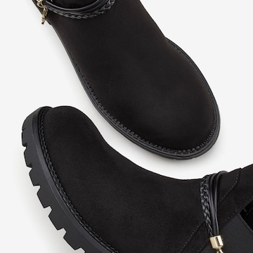 LASCANA - Botas chelsea em preto