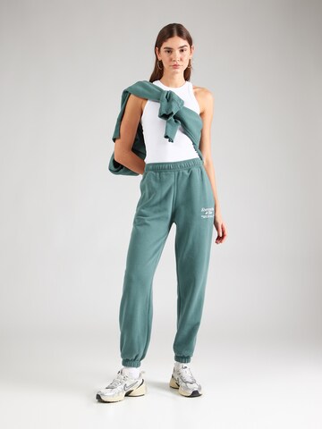 Effilé Pantalon 'ESSENTIAL SUNDAY' Abercrombie & Fitch en vert
