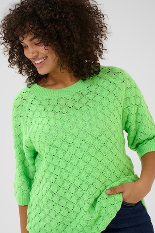 KAFFE CURVE - Jersey 'Mani' en verde