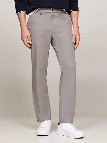 Regular Pantalon chino 'Denton' TOMMY HILFIGER en gris