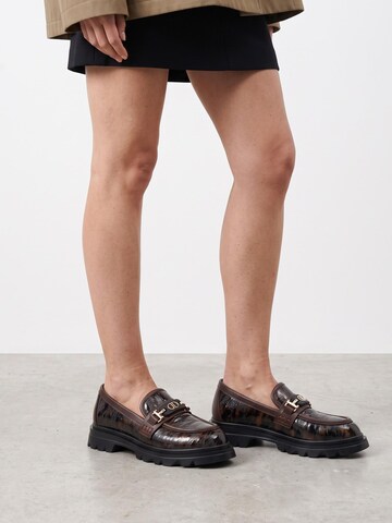 VENEZIA Slip-ons in Brown