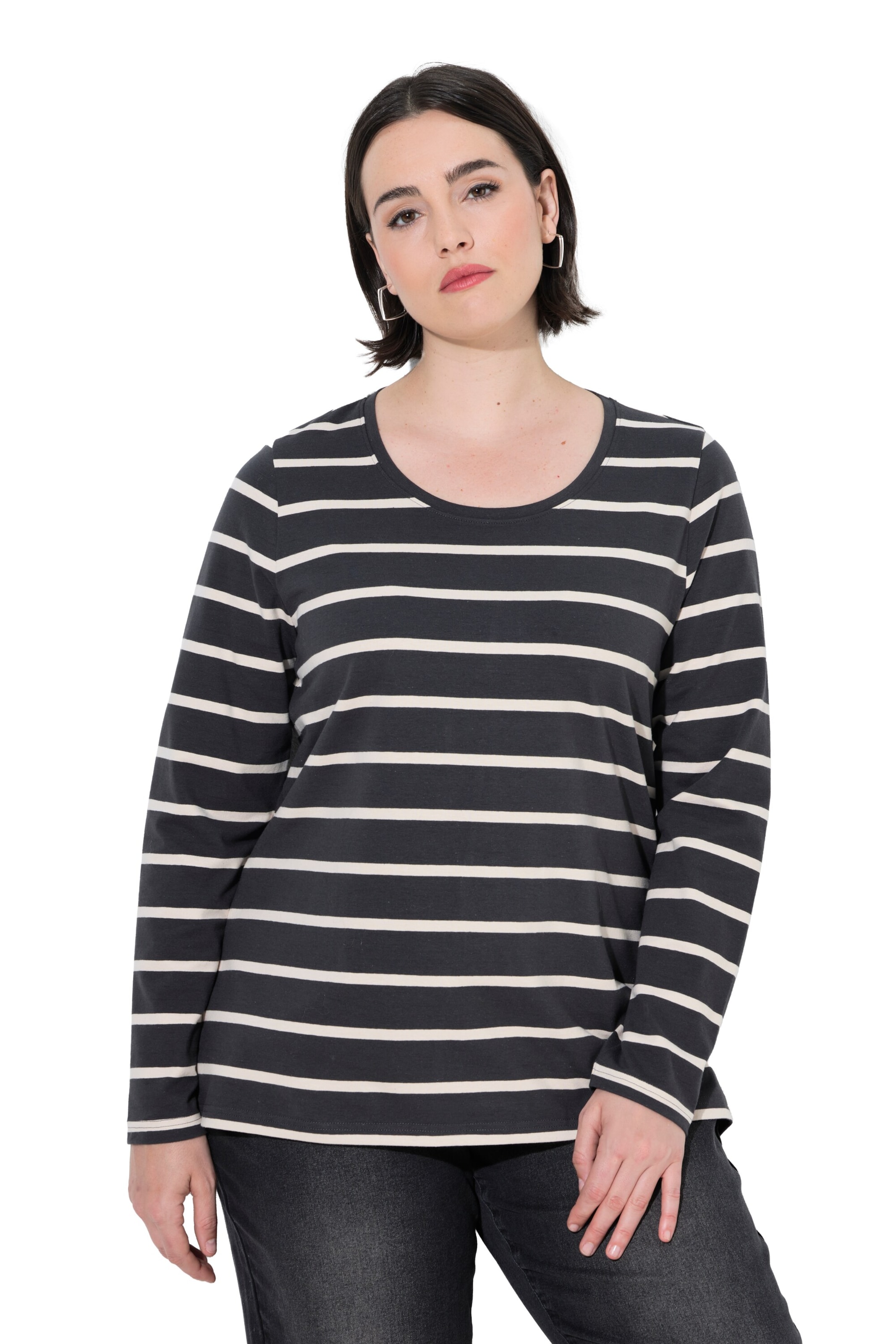 Ulla Popken Shirt in Black: front