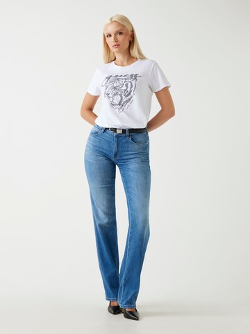 GUESS T-Shirt in Weiß