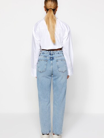 Trendyol Tapered Jeans in Blauw