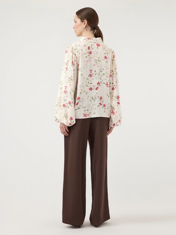 YAS Halenka 'YASASINA' – bílá