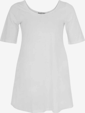 Yoek Shirt in White: front