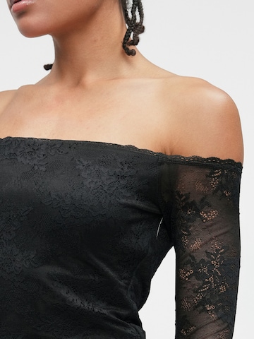 juoda Abercrombie & Fitch Marškinėliai