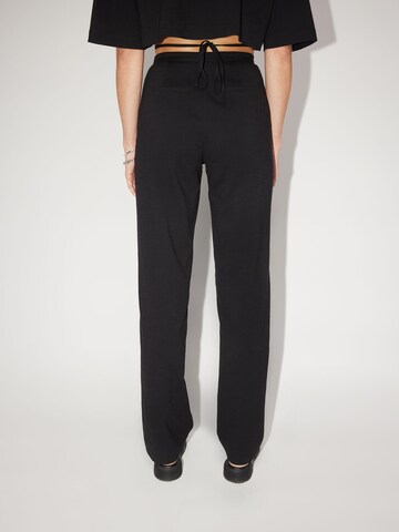 Regular Pantalon 'Aleana Pants' LeGer by Lena Gercke en noir : derrière