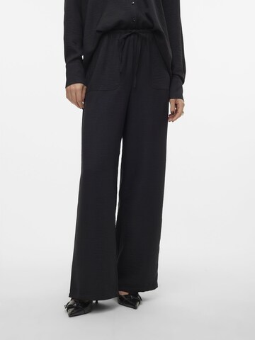 VERO MODA Wide leg Broek 'MELANEY ' in Zwart: voorkant