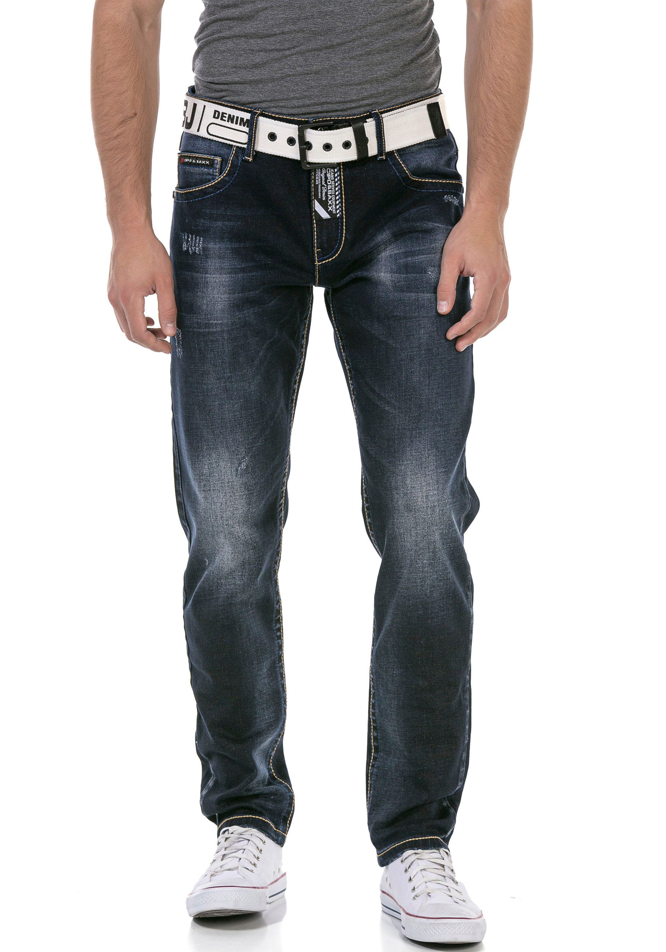 CIPO & BAXX Regular Jeans in Grey: front