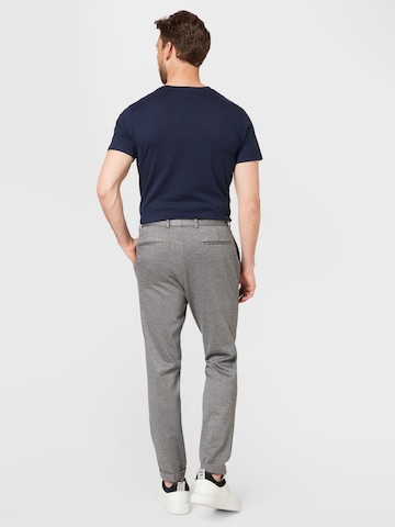 BURTON MENSWEAR LONDON Tapered Pleat-front trousers in Grey