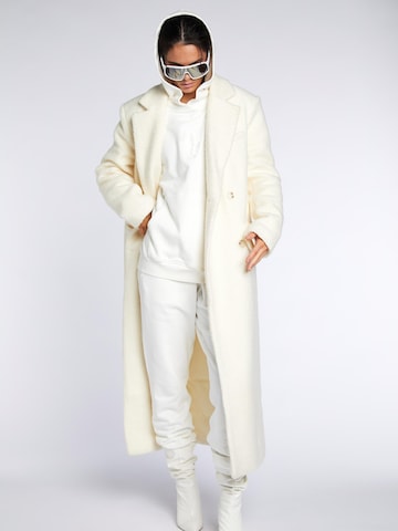 BARRYAN Loosefit Bukser 'Embroidered shell sweatpants' i hvid