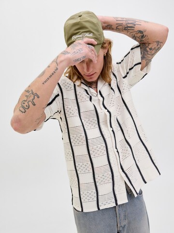 JACK & JONES Comfort Fit Риза 'JORDia' в бяло